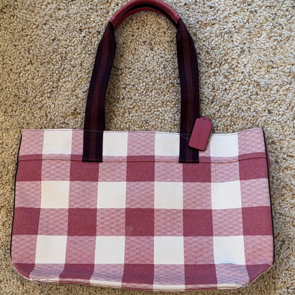COACH  Pink and White Checkered Tote Bag clear tag attached never worn